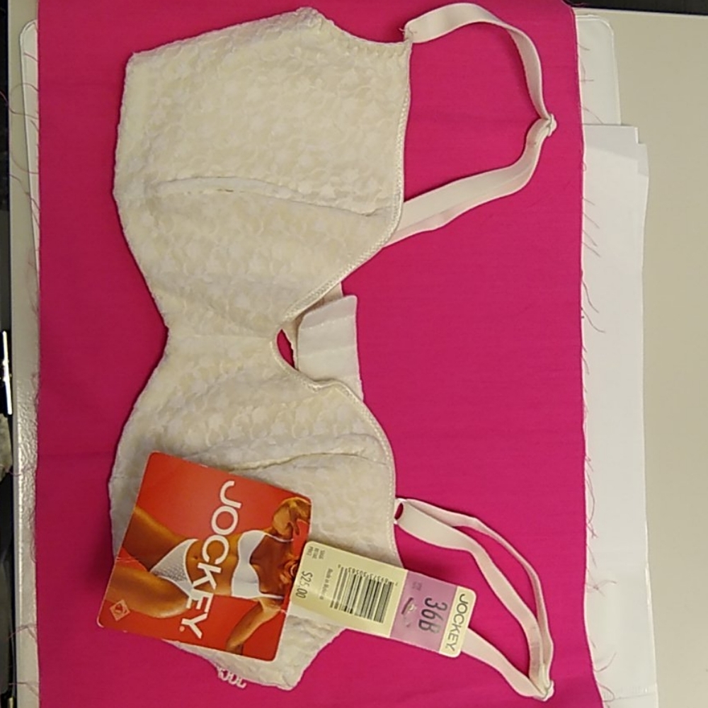 NWT 36B Jockey bra white